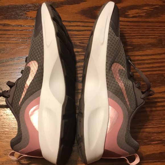 Nike Wear All Day Sneakers Size 7Y - Picture 13 of 16